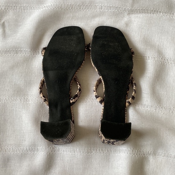 Olivia Miller 90s trendy block sandals in faux snakeskin pattern. - Picture 6 of 8
